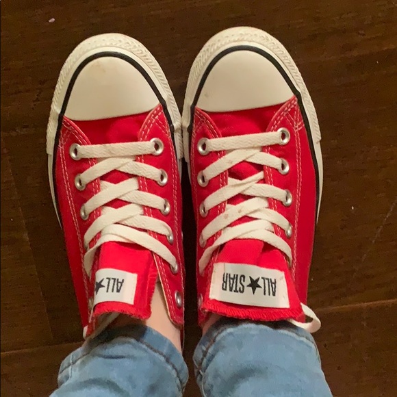 ladies red converse size 6